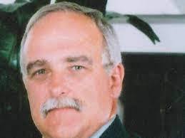 Douglas Macquarrie's Instagram, Twitter & Facebook