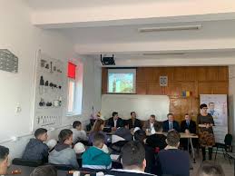 Teren de vânzare 15300mp ,sens giratoriu e70 cu dn67. Laborator Electric Modern Pentru Elevii Ucenic Electrician Din Drobeta Turnu Severin Cu Sprijinul DistribuÈie Oltenia Stiri Regionale Oltenia Jurnalul Olteniei