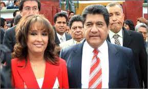 Movimiento regeneración nacional (morena) sigue dando pasos seguros para las próximas elecciones, ya que la candidata a la gubernatura de tlaxcala lorena cuéllar arrasó en el segundo debate. Y La Rata De Lorena Cuellar Cisneros Niega Sus Nexos Con Hector Ortiz Moviendo Tapetes 2013