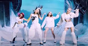 أطلق النار من سلاحك لإنعاش قلبك! ØªÙ‚Ø±ÙŠØ± Ø¹Ù† Blackpink Ø§Ø±Ø¨Ø¹ ÙØªÙŠØ§Øª ØµØºÙŠØ±Ø§Øª ÙŠÙƒØªØ³Ø­Ù† Ø§Ù„Ø¹Ø§Ù„Ù…