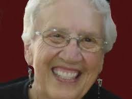 Lindsey Howe's Instagram, Twitter & Facebook