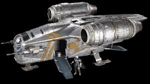 Journey across a galaxy far, far away with your favorite star wars characters! Star Wars Hasbro Baut Originalgetreues Modell Der Razor Crest Golem De