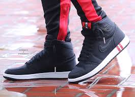 Der nike air jordan 1 low triple white on feet im heutigen video. Air Jordan 1 Paris Saint Germain Release Date Sneaker Bar Detroit