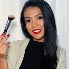 Samia Castro|Maquiadora São Luís-MA (@samiamaquiagem) • Instagram photos  and videos