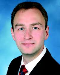 Fine tuning of crystal architecture by intermolecular interactions: synthon  engineering