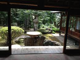 Stories about japanese houses, including minimalist, contemporary architecture and interior design, traditional courtyards and japanese gardens. Traditional Japanese Home Images Stunning View Of The Garden Tokyo Urban Traditional Japanese House Japanese Home Design Traditional Japanese Architecture