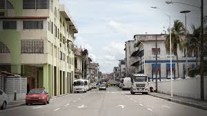 The town is in poor condition and notorious for its high crime rate, but it is worth driving around to look at the culture, people and architecture. Una Mirada A La Ciudad De Colon En Panama Colectivo Voces Ecologicas