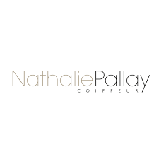 This textured crop haircut is a major trend this year as well a short hairstyle that can take you anywhere. Nathalie Pallay Coiffeur 67 Photos Hair Salon 40 Avenue Victor Cresson 92130 Issy Les Moulineaux France