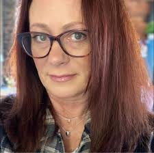 Now I wish Cleo had an Aussie twin sister 😩😂😍🧜🏼‍♀️ #aussietwins #twins  #H2O #h2ojustaddwater #mermaid #aussie #australian