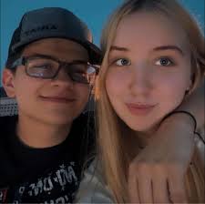 Do Navy high school graduates get to keep their Navy Stole?