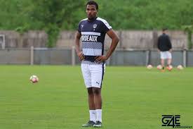 Game number in starting lineups: Girondins4ever Aaron Boupendza Titulaire Face A Grenoble Avec Pau