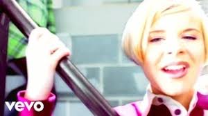 This song was way ahead of its time. It was released in 1995 but sounded  like a 1999 song. : r/decadeology