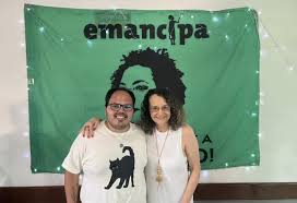 Emancipa Cachoeirinha comemora aprovação de alunos em universidades