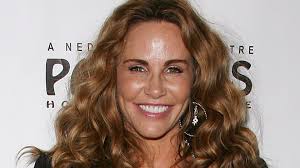 Tawny kitaen (celebrity rehab) speaks with dr. Gtvl548bf4plsm