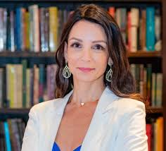 Costa, Danielle Conte Alves Riani