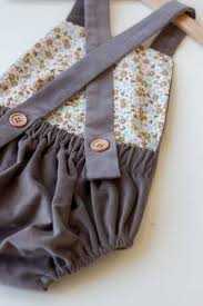 Kinder latzhose nähen mit nähanleitung. Kostenlose Nahanleitung Fur Eine Baby Latzhose Heimgemacht Blog