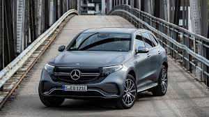Get to know your apple watch by trying out the taps swipes, and presses you'll be using most. Mercedes Eqc 2021 Elektro Suv Ladt Kunftig Dreiphasig Mit 11 Kw