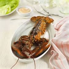 Esta exquisita preparación combina verduras y frutos del mar, con un resultado espectacular. Comprar Bogavante Crudo Online En La Sirena