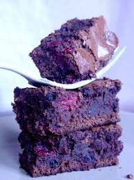 Recette Brownies Aux Fruits Rouges 750g Recette En 2020 Faire Fondre Du Chocolat Brownies Alimentation