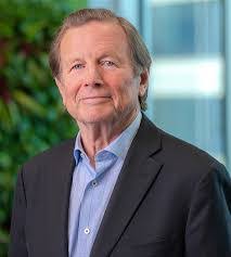 Richard Gilchrist's Instagram, Twitter & Facebook