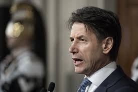 ECB Readies for Italy Standoff With Populists Close to Power