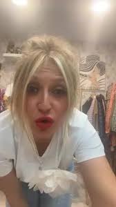 Jajajajajaua.. LIVE LIVE LIVE ❤️❤️❤️❤️🫢🫢🫢… que manera de reír 🤣 . Las  Quiero mucho 🤍🤍 . Gracias a las niñas y mi querido @josecarlos.fotoyvideo  … por ser las más bakanes