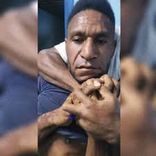 Taxi honking at impatient driver in traffic