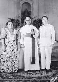 Camomot je imenovan pomoćnim biskupom u jaro, iloilo, primivši biskupsko ređenje 29. Servant Of God Archbishop Teofilo Camomot The Holy Prelate Of Cebu
