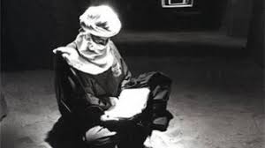 Era elocuente, asceta y piadoso, quien solía ayunar muchos días voluntarios. Biografi Hasan Al Bashri Rahimahullah Dosenmuslim Com