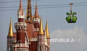 Check spelling or type a new query. Tmii Hentikan Sementara Wahana Kereta Gantung Republika Online