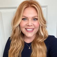 Kjirsten at The Hive Salon updated their profile picture.