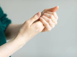 En well, you're in good hands with this one, i'll tell you that. Best Hand Lotion For Dish Washing From Dermatologists Fn Dish Behind The Scenes Food Trends And Best Recipes Food Network Food Network