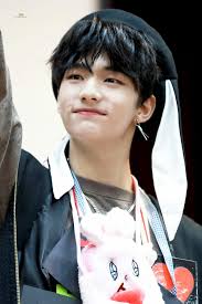#whereishyunjin @stray_kids all of the stays are tired of keeping quiet and waiting for jyp to deign to show information about hyunjin, 3 months have passed without hearing from hyunjin and i think it is necessary to know where he is and what will happen we want some news about hyunjin. Pin On Hyunjin Stray Kids