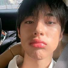 nicholas wilton (@lifew.ico)