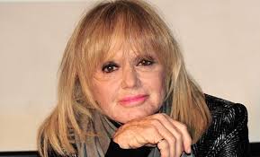She is said to have been popular than presley. Avete Mai Visto Il Figlio Di Rita Pavone Chi E Il Musicista