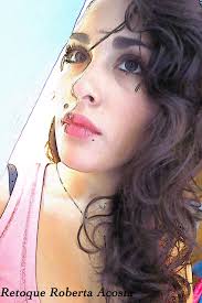 Roberta Acosta's Instagram, Twitter & Facebook