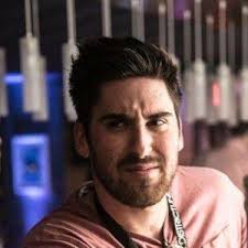 Aaron Chiz's Instagram, Twitter & Facebook