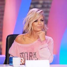 Staffel von deutschland sucht den superstar in der jury neben poptitan und chefjuror dieter bohlen (63) sitzen. Michelle Bei Dsds 2017 Attraktiv Und Souveran Die Schonsten Fotos