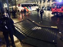 Les Champs Verrouilles Les Forces De L Ordre Debordees Liberation