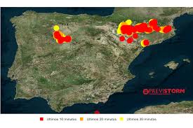 Did you know that lightning strikes can be tracked and mapped? Map Of Real Time Lightning Strikes Ingesco
