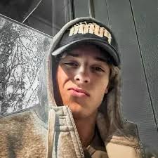 Mejor personaje de chat de IA Por Evie Summers: Explora perfiles y  comentarios de usuarios