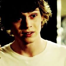 Sarah Gildea (heyyitssarah101)