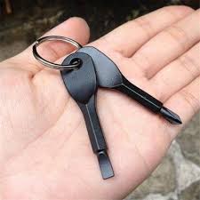 Portable Stainless Steel Chain Screwdriver Flat Head Key Ring Toys Hobbies Action Figures Key Chains Ra Screwdriver Tool Keychain Multitool Keychain Tools