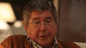 Polémica en México por el premio FIL a Alfredo Bryce, acusado de plagio