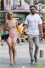 Sep 09, 2021 · jennifer lawrence cooke maroney. Jennifer Lawrence Cooke Maroney Hold Hands In Paris Photo 4126223 Cooke Maroney Jennifer Lawrence Pictures Just Jared