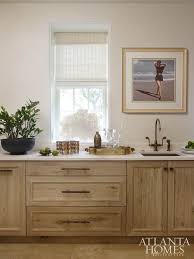 Many Are Dreaming Of Freshly Painted Cabinets But There Are Some Beautiful Stained Cabinets I V In 2020 Stained Kitchen Cabinets Timeless Kitchen Oak Kitchen Cabinets