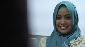 Www.tonton.com.my www.xtra.com.my sara azreen diberikan tugasan untuk menyelidik lagu : Mr Boss Miss Stalker Episod 10