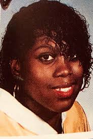 I was just scrolling through my 90's year book 📕 and putting a face with a  name of all the 90's Alumni I seen at the Alumni Picnic and Black  definitely don't