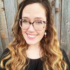 Abigail Thomas's Instagram, Twitter & Facebook