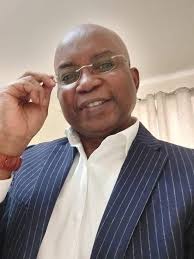 Musician receives new phone from professor for music pursuit